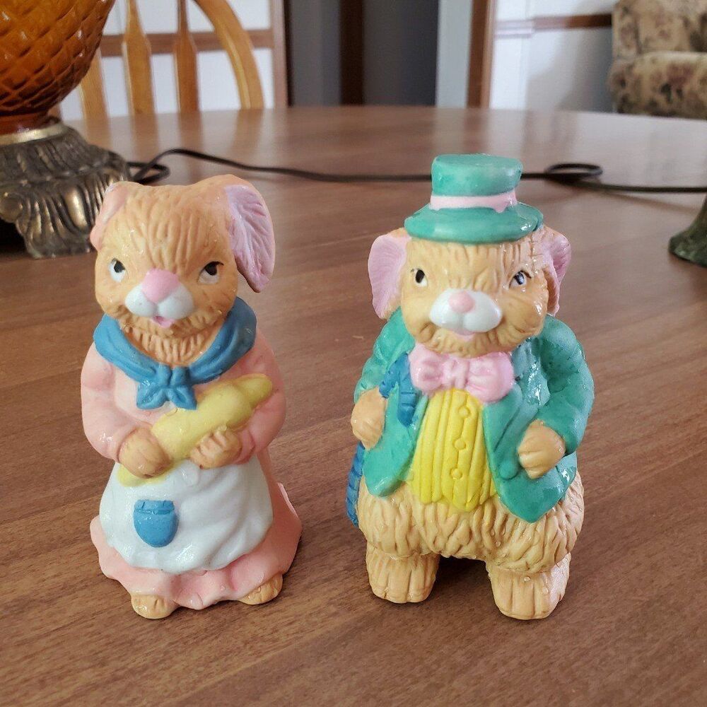 Vintage Ceramic Porcelain Bunny Rabbit Couple Easter Decor Figurines 3 1/2”